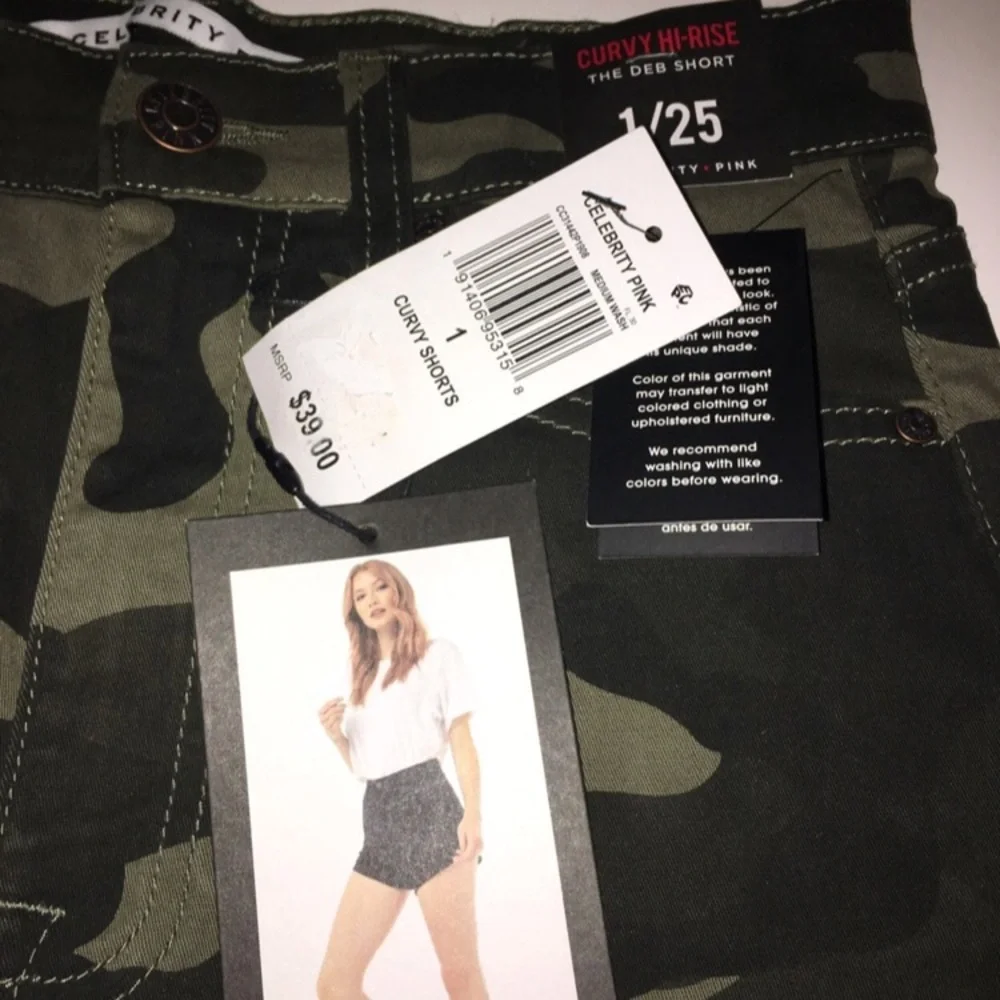Celebrity pink curvy high-rise shorts, size 25 - Picture 5 of 8